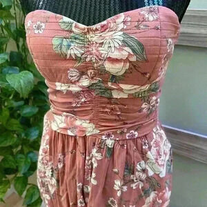 Band of Gypsies Floral Strapless Jumpsuit Size M ♥️